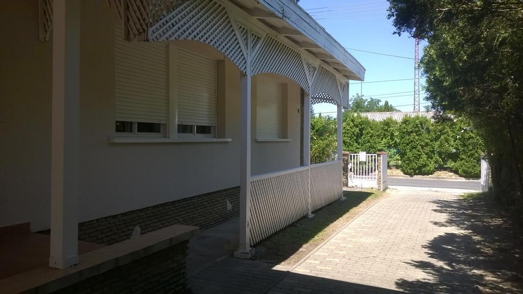 Eva vendégház Balatonlelle Exteriér fotografie